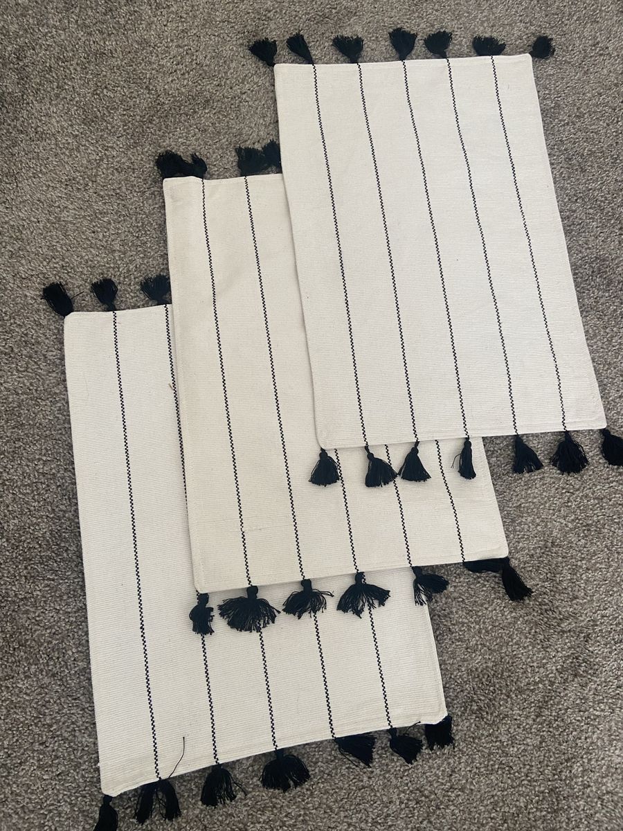 Placemats and Table Runner