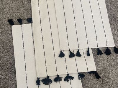 Placemats and Table Runner