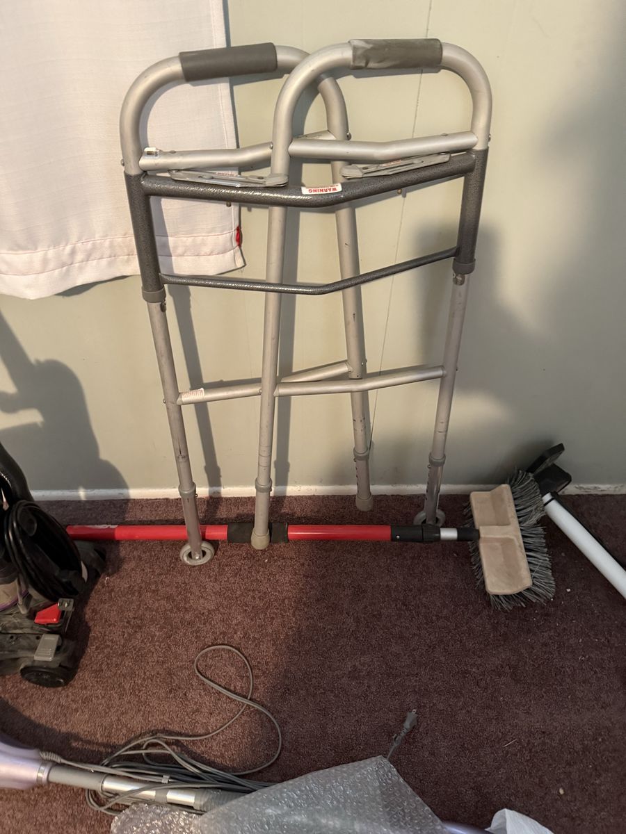 Drive Medical Deluxe Folding Adult Walker with Wheels, Adjustable Height
