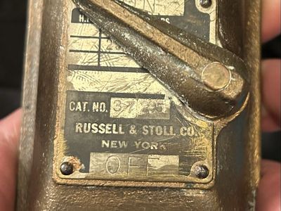 WWII U.S. Navy Shipwreck Artifact – Russell & Stoll Switch – YOG-42 (Lānaʻi, Hawaii)