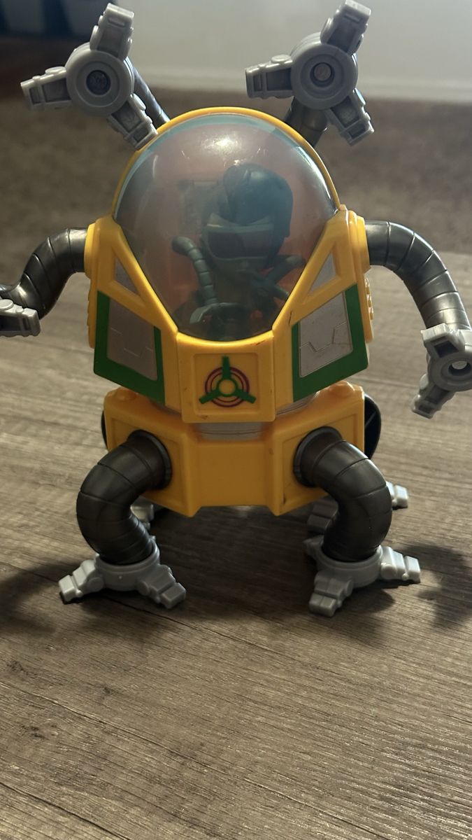 Main image 7