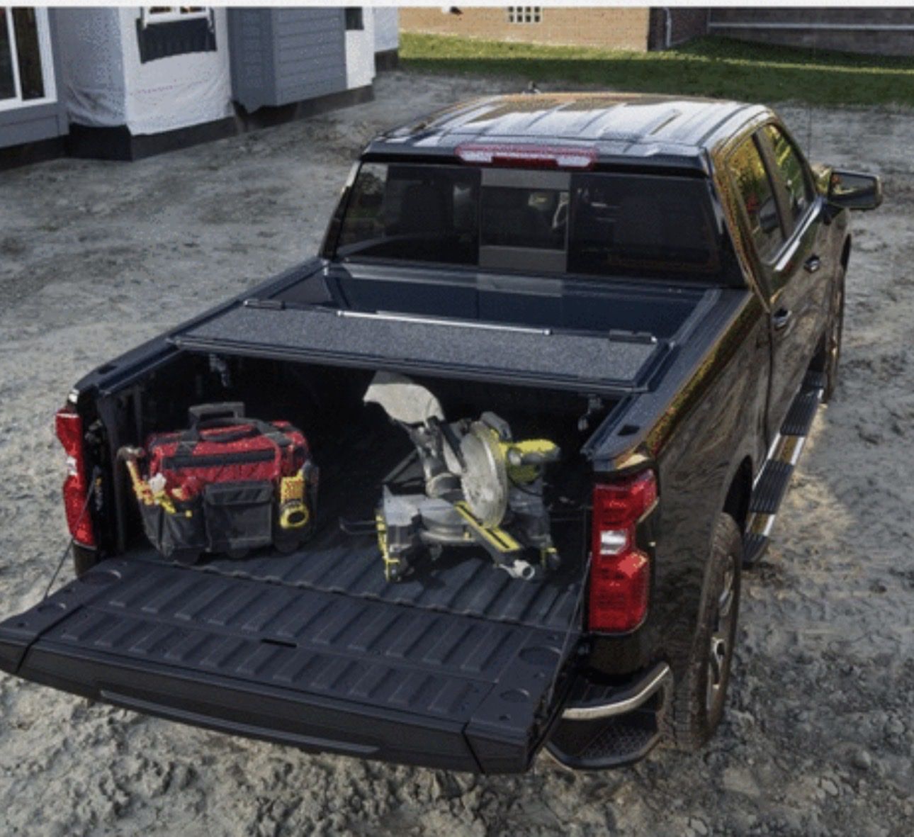 NEW OEM GM Hardfolding Tonneau Cover