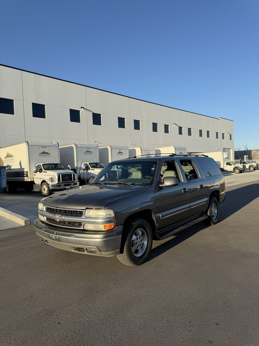 2001 CHEVROLET SUBURBAN LT