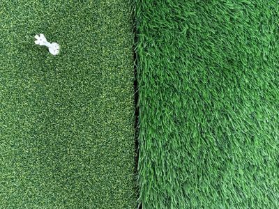 Golf Practice Mat / Artificial Turf (SIZE: 16" x 17")