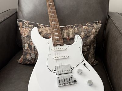 Yamaha Pacifica Standard Plus - Excellent Condition