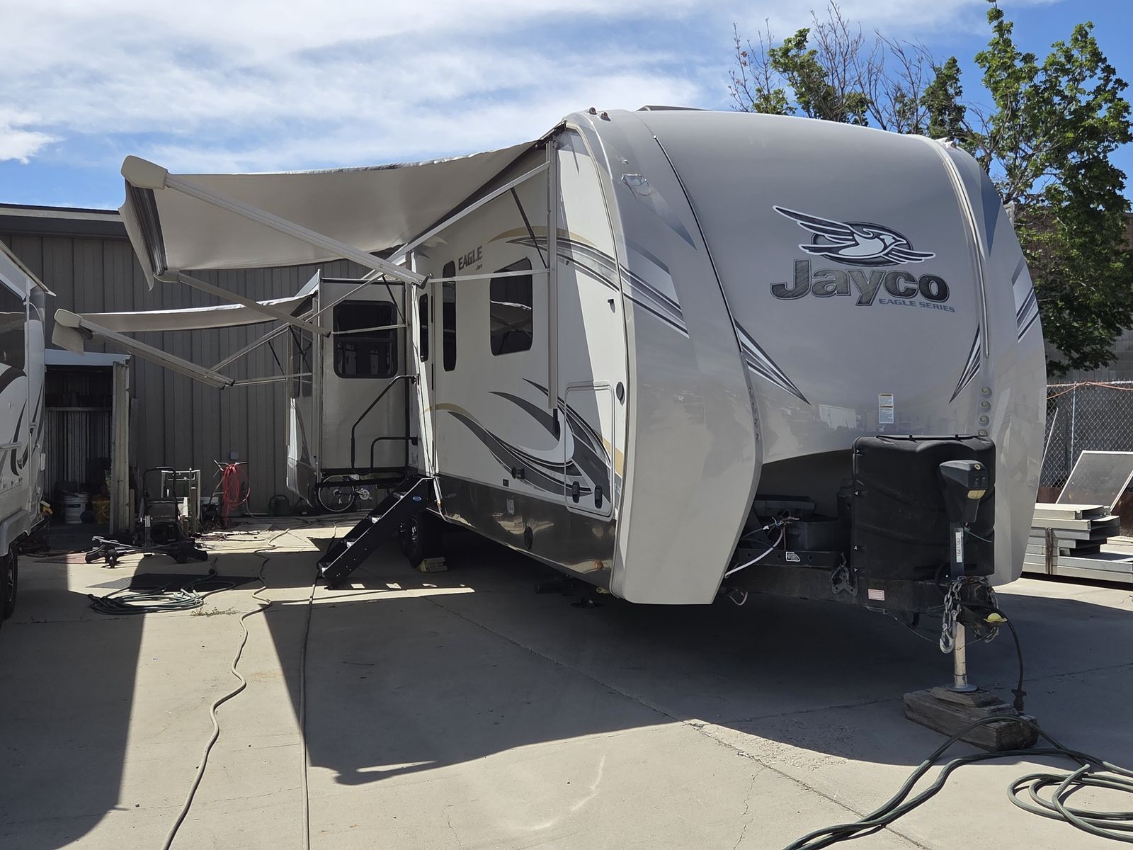 TRAVEL TRAILER