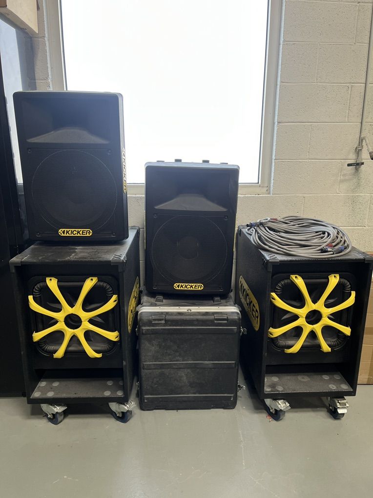 New Kicker Sound System  CASH/TRADES
