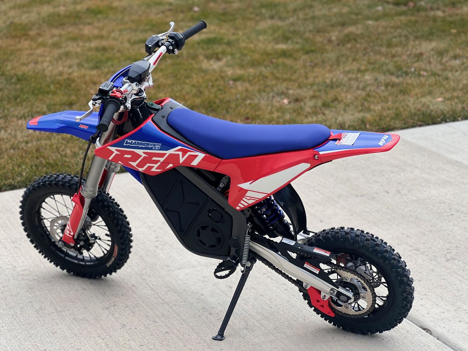 NEW RFN WARROR YOUTH SX-E15