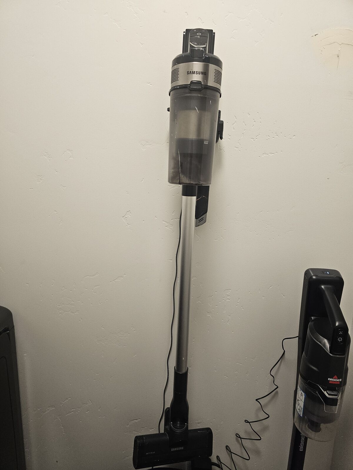 Samsung Cordless Vacuum ( Works but Needs Battery)