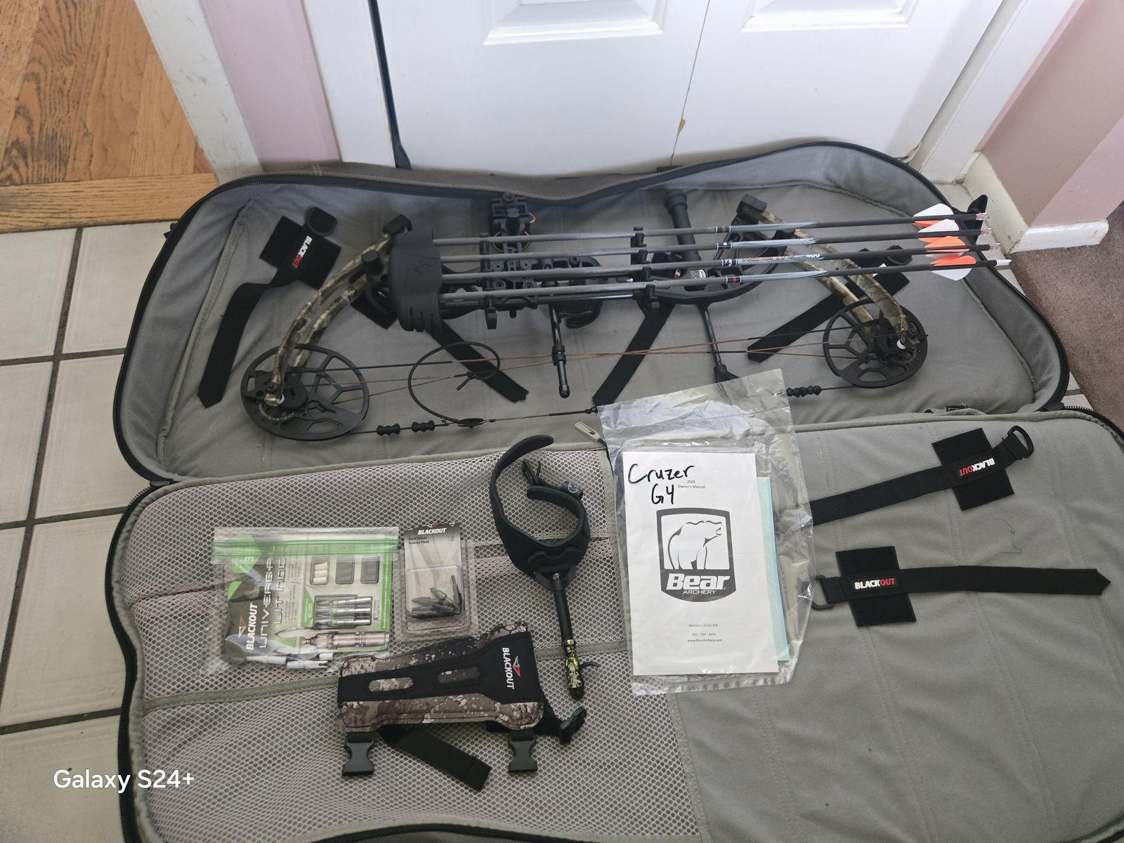 Bear cruiser g4 bow with gears like new