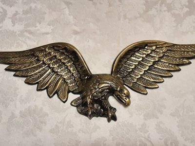 EAGLE----ALUMINUM CASTING WITH BRASS FINISH