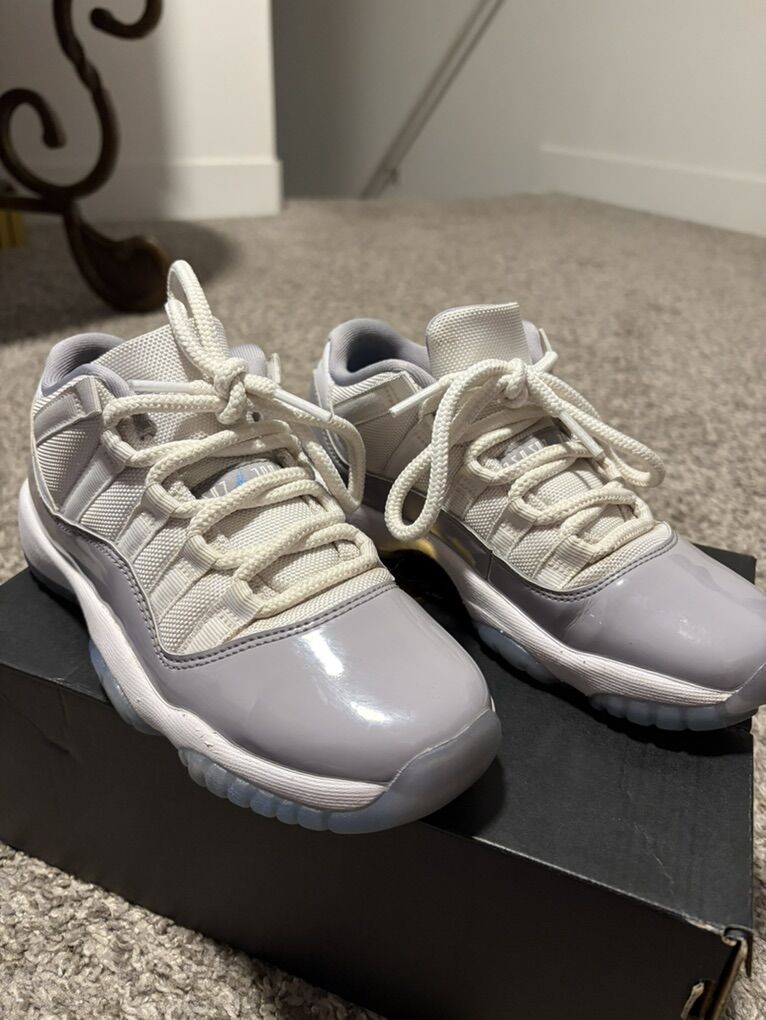 Nike Air Jordan 11 Retro Low 4Y