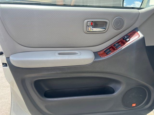 Main image 10