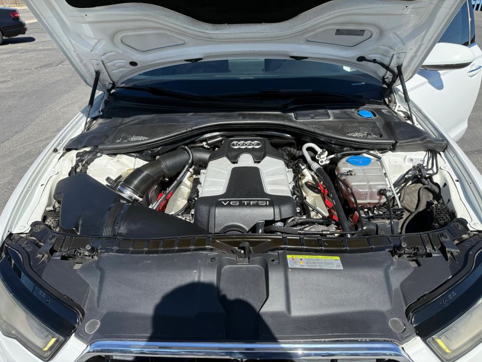 Main image 3