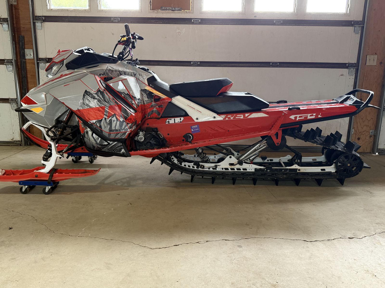 2020 Ski Doo Summit X Expert 154"