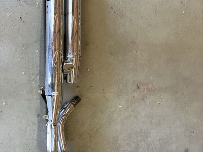 2001 Suzuki boulevard exhaust pipes