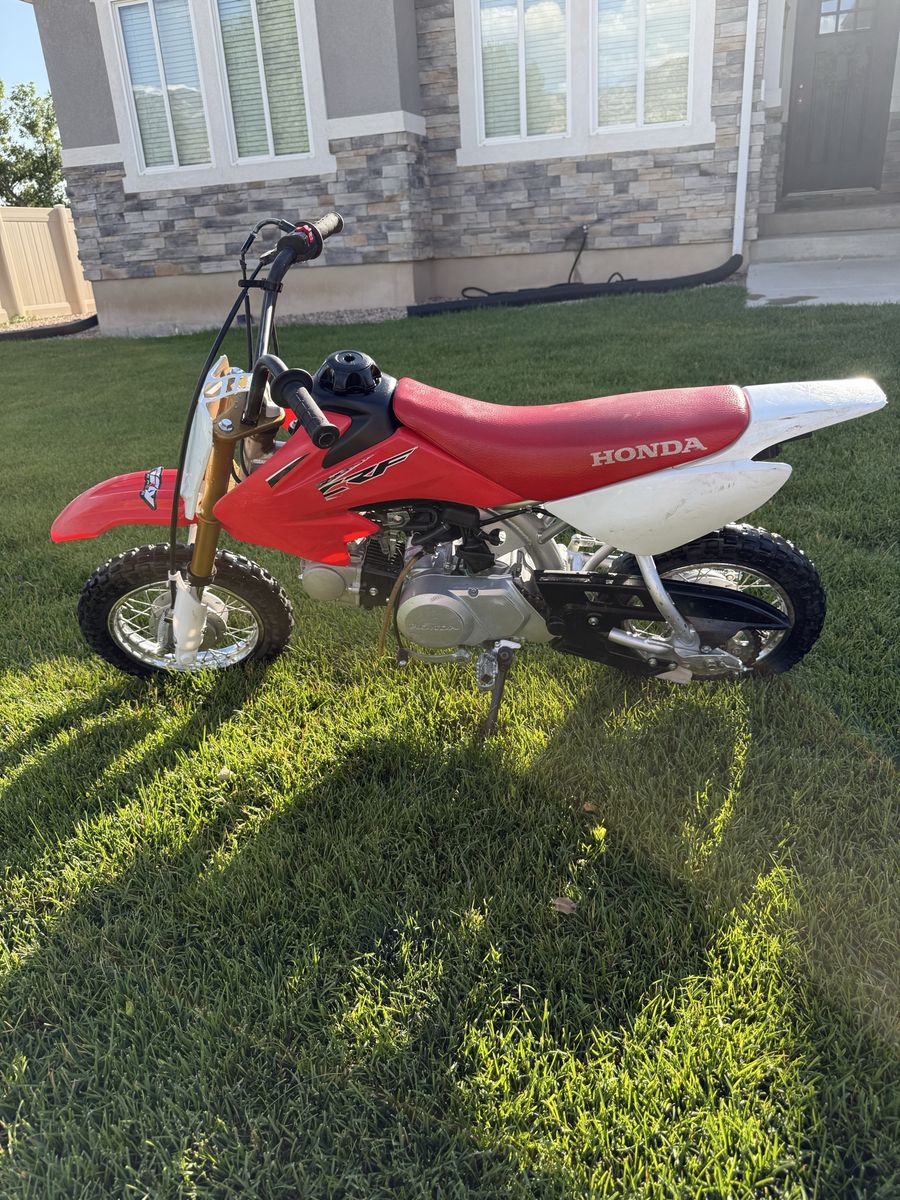 Honda CRF Dirt Bike - Red & White, Excellent Condition