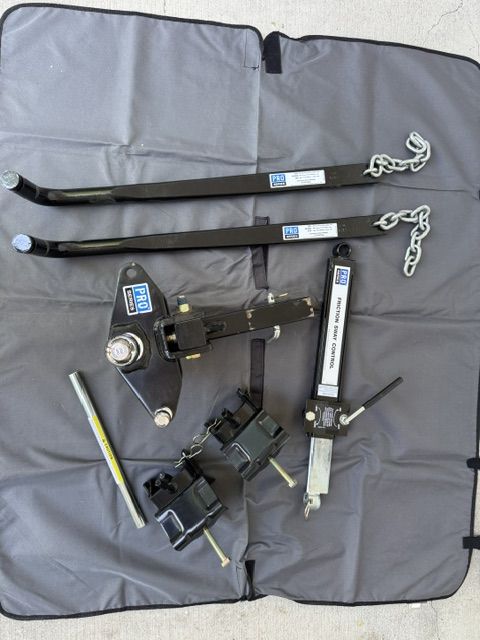 Pro Series Round Bar Weight Distribution Hitch Kit - 1000 lb. Tongue Weight, 10,000 lb. GTW