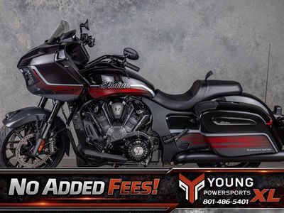 2026 Indian Motorcycle® Challenger Dark Horse Signature Series Abyss Metallic / Red Allert