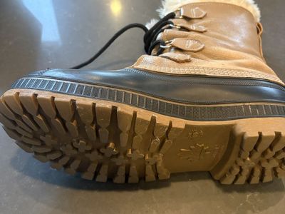 Men's Sorel's - Size 10