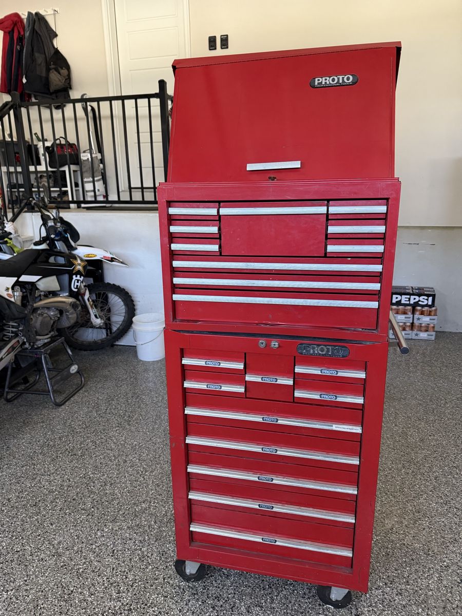 Proto professional twin tier portable caster tool chest lockable two keys included 20drawers keeps everything organized