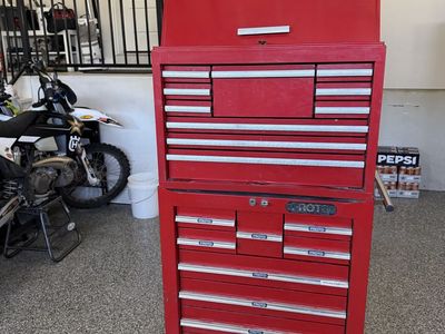 Proto professional twin tier portable caster tool chest lockable two keys included 20drawers keeps everything organized