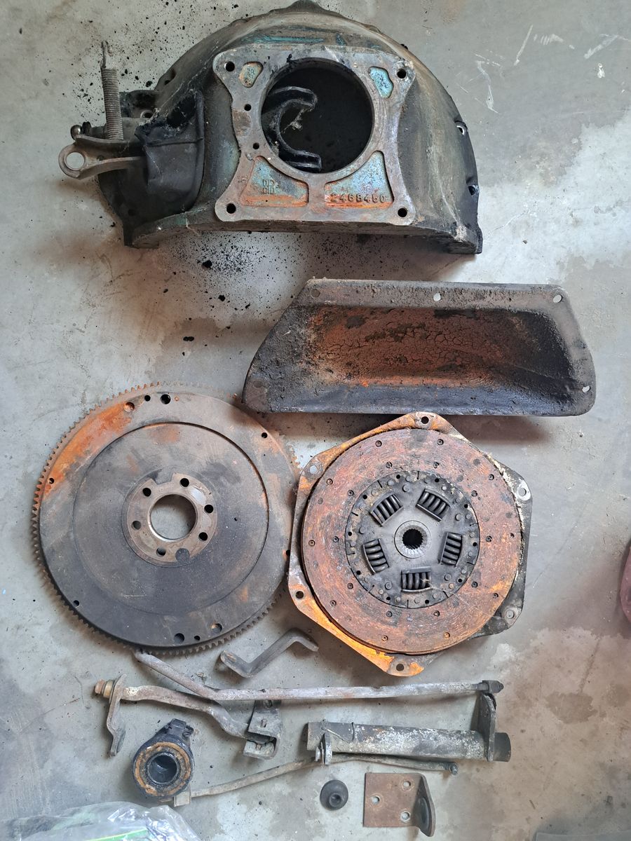 3-speed bell housing Big Block Mopar