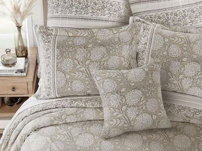 NWT Adare Reversible 3-Pc. Duvet Cover Set, Queen