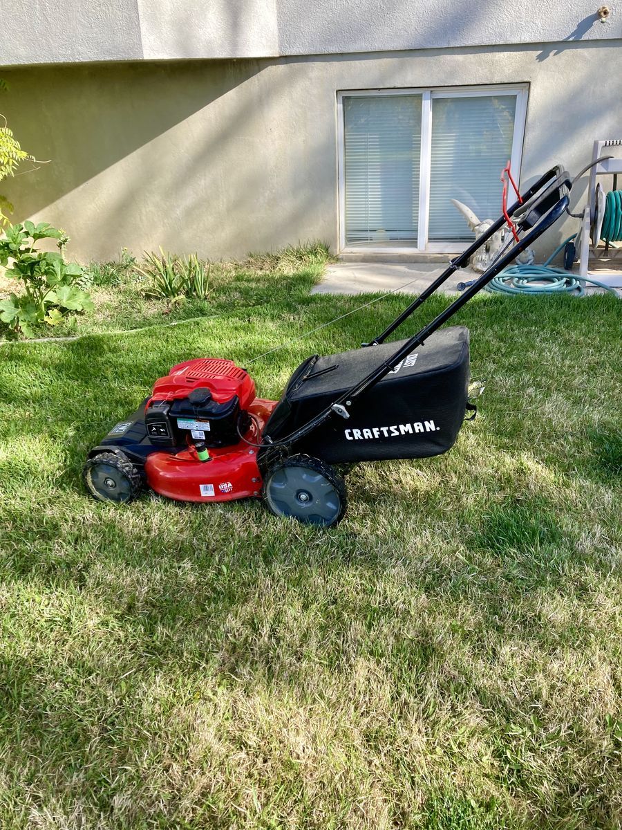 Self-Propelled Craftsman lawnmower