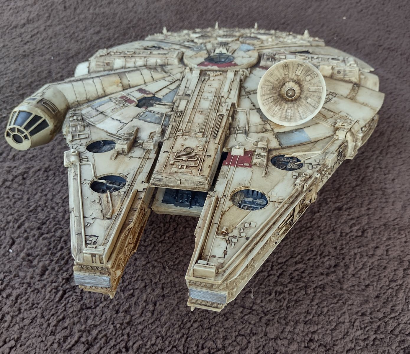 Vintage millennium falcon custom painted model kit