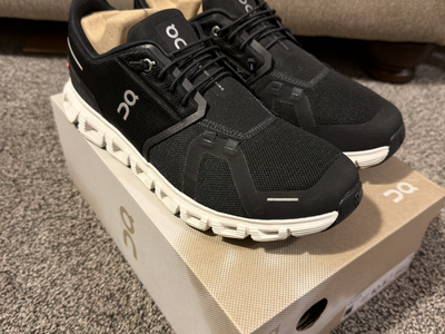 ON cloud 6 mens shoes size 10.5