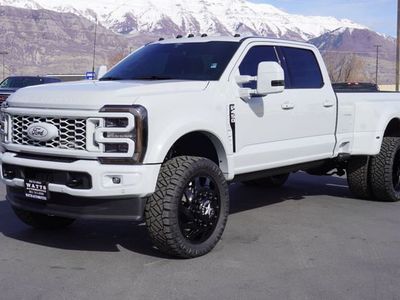 2025 Ford F-450 Super Duty Platinum