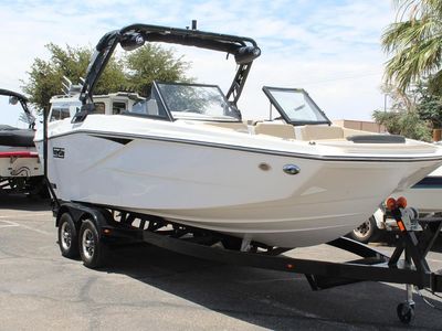 2027 Heyday Wake Boats H22