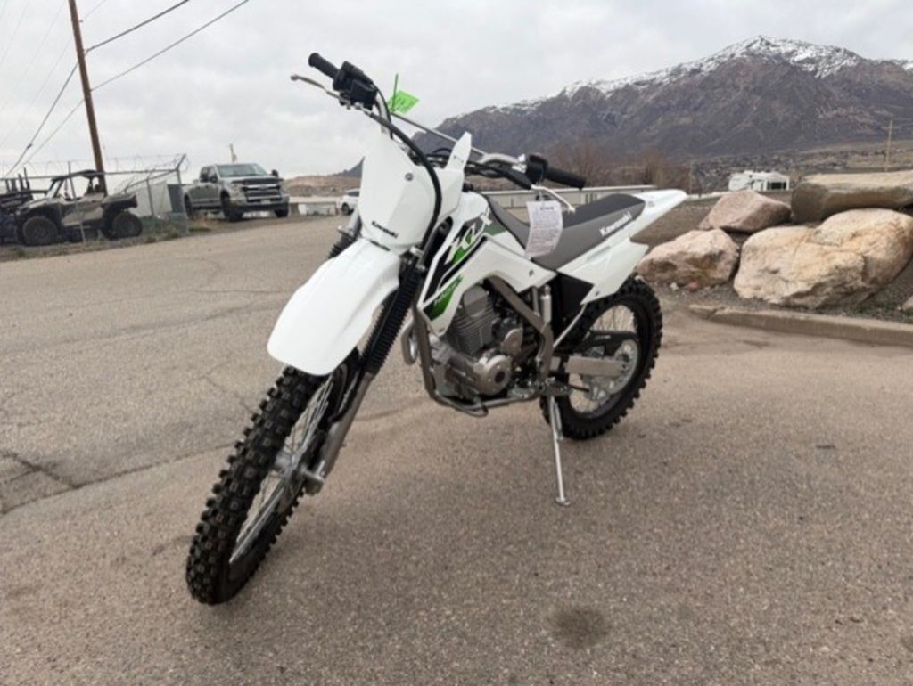 2026 Kawasaki KLX®140R F