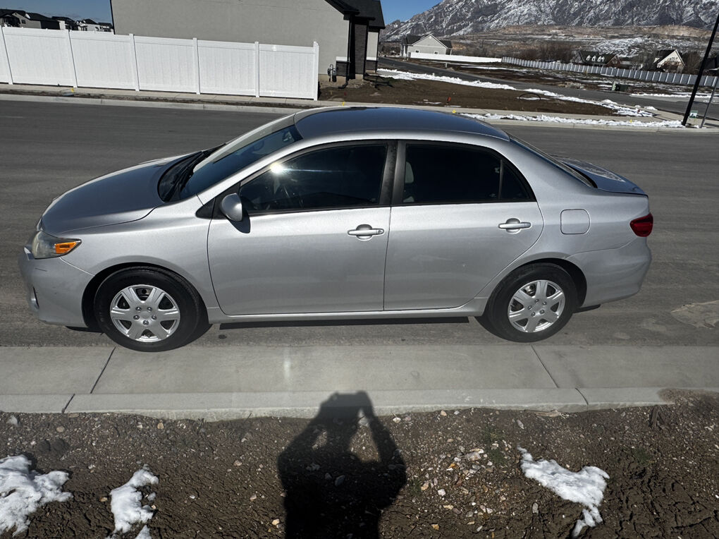 2011 TOYOTA COROLLA LE