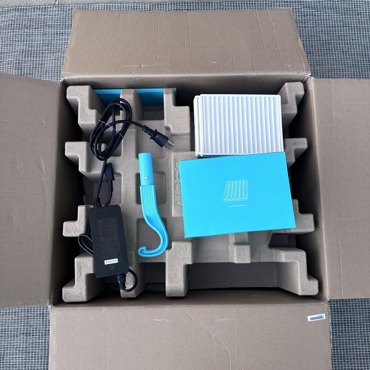 Main image 10