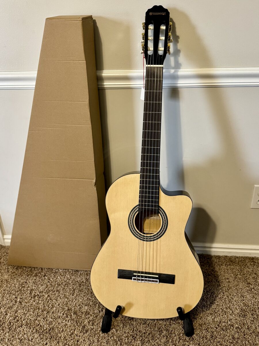 Torremolinos Acoustic-electric guitar