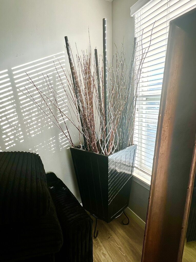 Beautiful Huge Floor Vase With Stand & Sticks