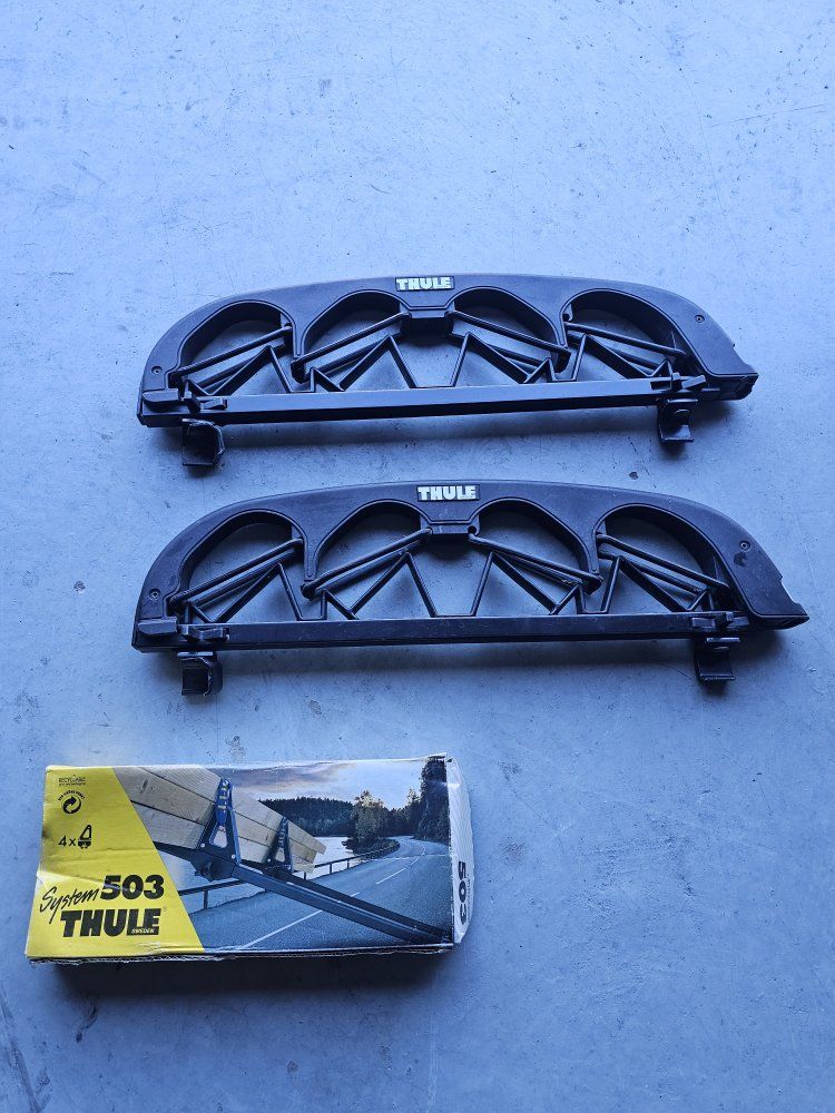 Ski rack &  Thule System 503 Rooftop Load Stop Brackets (2-pack) for Car Roof Racks, Black