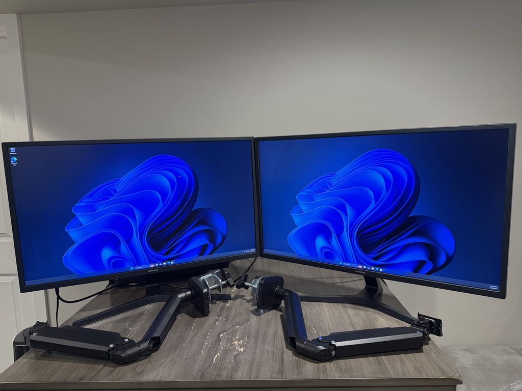 Two 32” Samsung ViewFinity UJ590 UHD Monitor with Monitor Arms