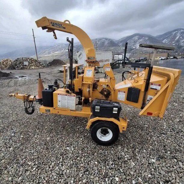 2016 Bandit 65xp chipper