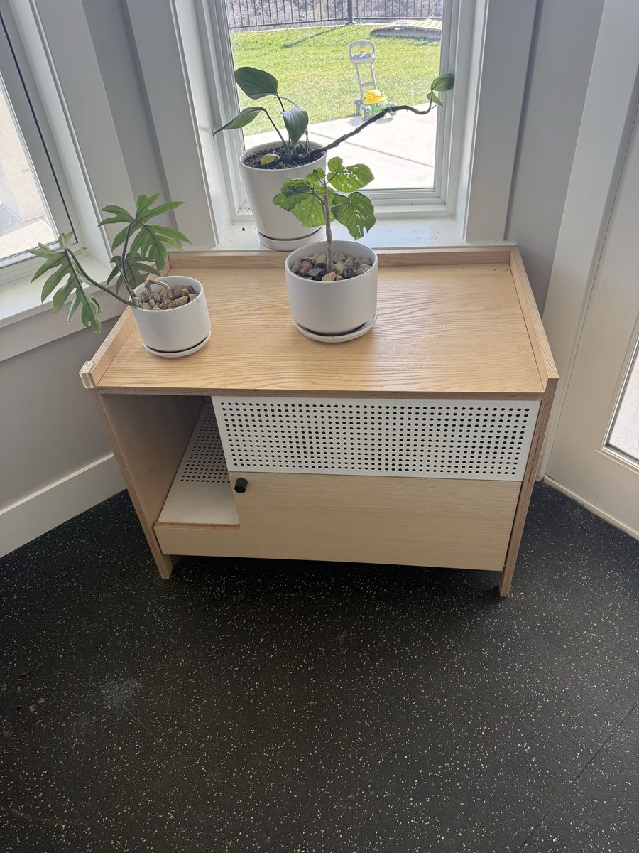 Cat little enclosure real wood