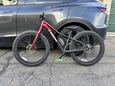 Upgraded Trek Roscoe 24 Inch