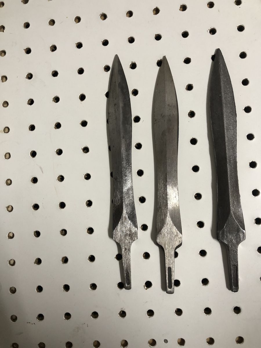 Set of three throwing knives