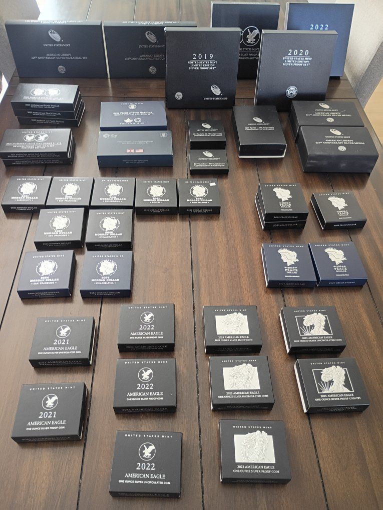 United States Mint Eagles, Morgan's, Peace, sets, and more...