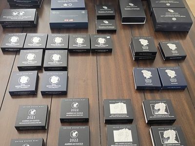 United States Mint Eagles, Morgan's, Peace, sets, and more...