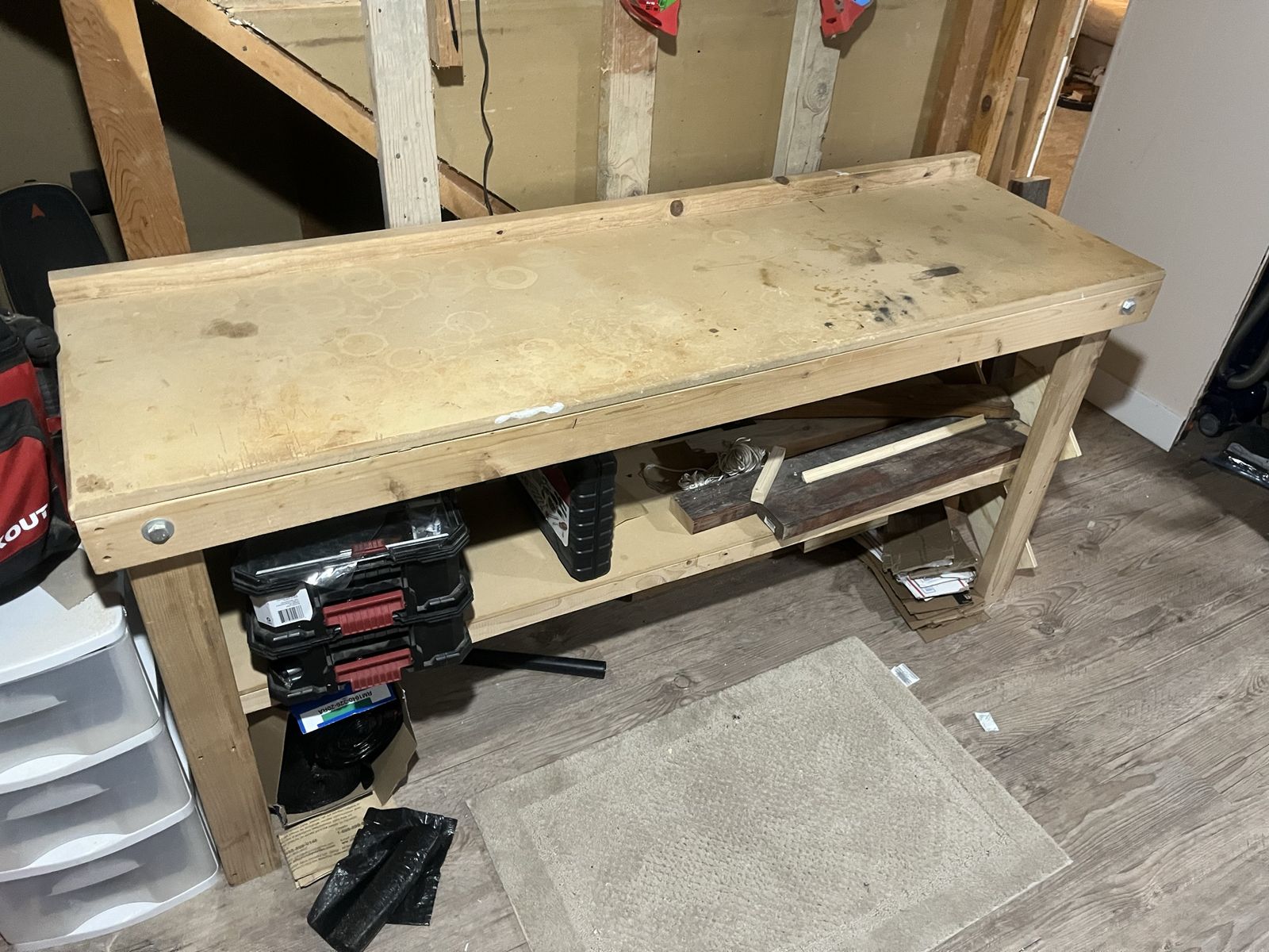 Wood work bench