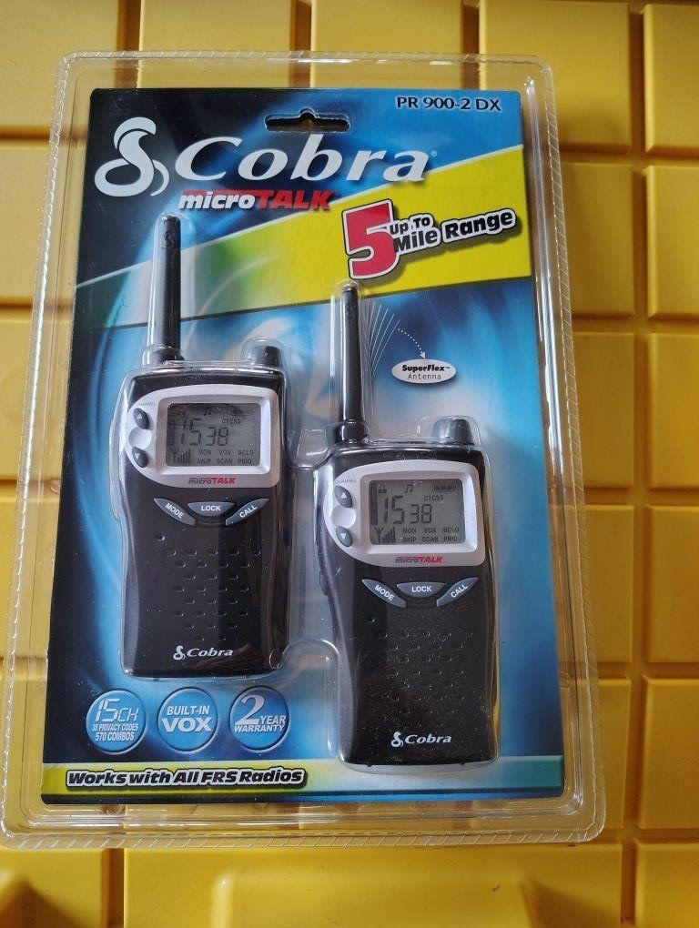 COBRA MICRO MINI PR900- 2 DX WALKIE TALKIES