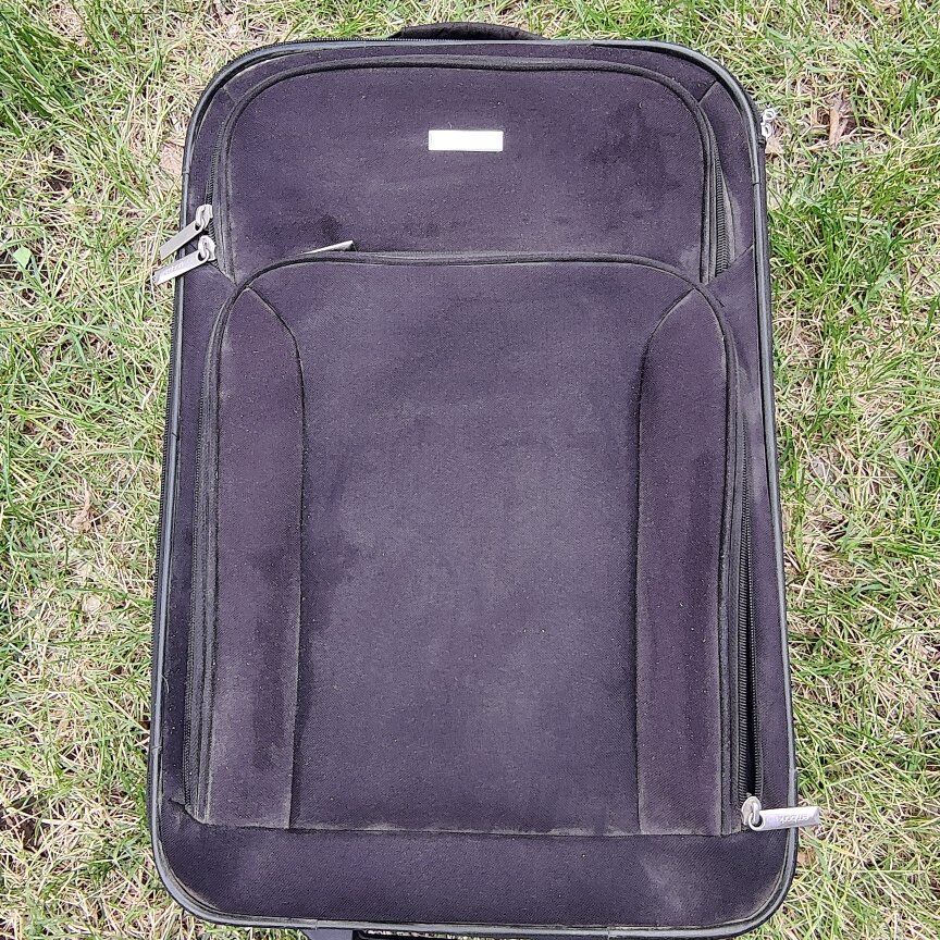 Suit case