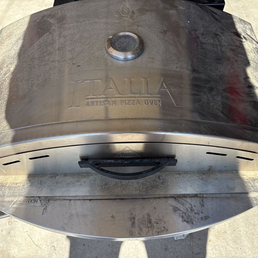 Camp Chef Italia Artisan Pizza Oven - Outdoor Portable Propane Pizza Maker